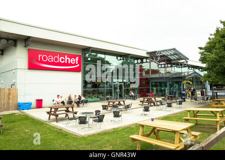 Esterno di un servizio roadchef station building a Strensham nel GLOUCESTERSHIRE REGNO UNITO Foto Stock