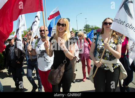 Varsavia, Polonia, dimostrazione di circa Oppositionsbuendnises bipartisan per il salvataggio della democrazia polacca Foto Stock