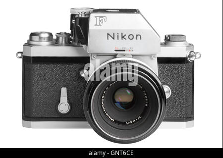 1971 Nikon F con Photomic FTn testa di dosaggio, 55mm Micro-Nikkor attaccato. Dritto rivolto Foto Stock