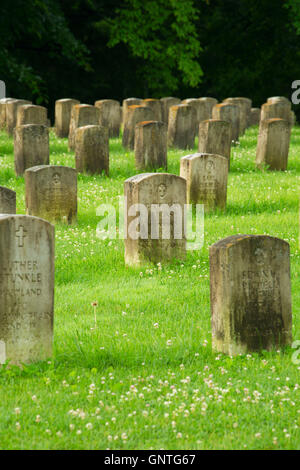 Tomba di righe, Antietam Cimitero Nazionale, Maryland Foto Stock