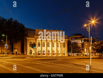 Ampia vista del Teatro Regio. In Nottingham, Inghilterra. Foto Stock