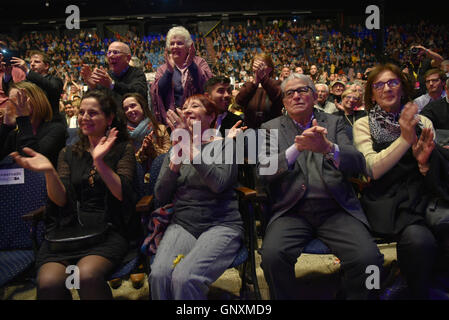 Buenos Aires, Argentina. 31 Agosto, 2016. Pubblico al mondo Campionato di Tango dance-floor round finale a Buenos Aires. Credito: Anton Velikzhanin/Alamy Live News Foto Stock