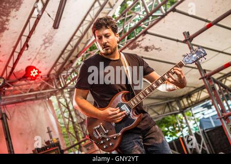 Milano, Italia. 01 Sep, 2016. Domenica mattina si esibisce dal vivo presso il Circolo Magnolia di Milano, Italia, il 01 settembre 2016 Credit: Mairo Cinquetti/Alamy Live News Foto Stock