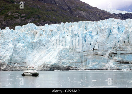 Margerie ghiacciaio nuvole nebbia Glacier Bay all'interno del passaggio a sud-est di Alaska USA Foto Stock