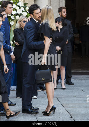 Il funerale della Contessa Marta Marzotto con: Ospiti Dove: Milano, Italia Quando: 01 Ago 2016 Credit: IPA/WENN.com * * disponibile solo per la pubblicazione in UK, USA, Germania, Austria, Svizzera** Foto Stock