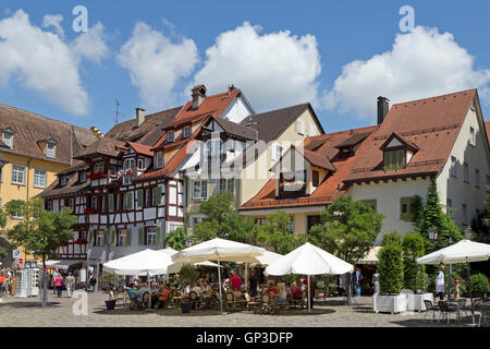 Piazza antistante il castello nuovo, città alta, Meersburg, Lago di Costanza, Baden-Wuerttemberg, Germania Foto Stock