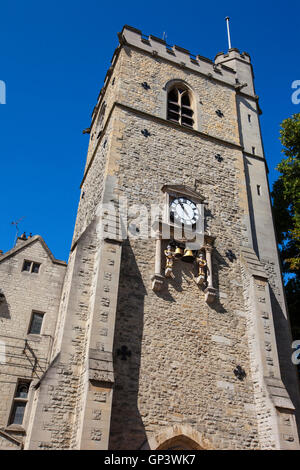 St. Martins Tower, popolarmente noto come torre Carfax in Oxford, Inghilterra. Foto Stock