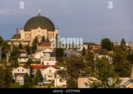 La Santa Teresa di Avila Cattedrale (cattedrale Sainte-Therese d'Avila) è raffigurato in Amos, Canada Martedì 23 Agosto, 2016. Foto Stock