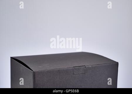 Un studio foto di una scatola nera Foto Stock