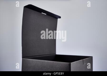 Un studio foto di una scatola nera Foto Stock
