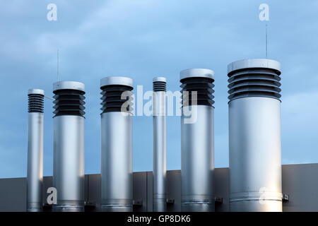 Riscaldamento e aria condizionata tubi Foto Stock