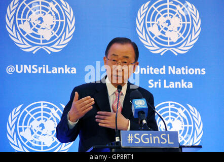 Colombo, Sri Lanka. 2 Sep, 2016. Il Segretario Generale delle Nazioni Unite Ban Ki-moon parla nel corso di una conferenza stampa a Colombo, Sri Lanka, Sett. 2, 2016. © Ajith Perera/Xinhua/Alamy Live News Foto Stock