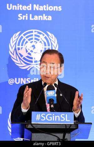 Colombo, Sri Lanka. 2 Sep, 2016. Il Segretario Generale delle Nazioni Unite Ban Ki-moon parla nel corso di una conferenza stampa a Colombo, Sri Lanka, Sett. 2, 2016. © Ajith Perera/Xinhua/Alamy Live News Foto Stock