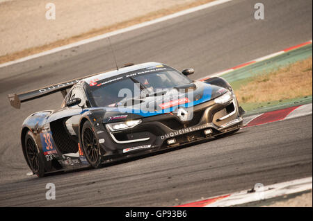 Barcellona, Spagna. Il 3 settembre, 2016. TheRenault RS01 FGT3 auto del DUQUEINE Engineering team in azione durante la 24 Hores de Barcelona d'Automobilisme-Trofeu Fermí Vélez presso il Circuito di Catalunya. Credito: Pablo Guillen/Alamy Live News Foto Stock