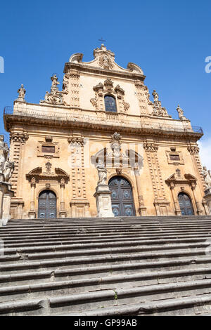 Il Duomo di San Pietro, Corso Umberto I, Modica, Sicilia, Italia Foto Stock