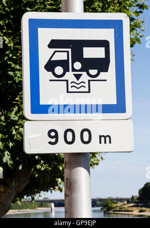 Motorhome aire segno, Francia Foto Stock