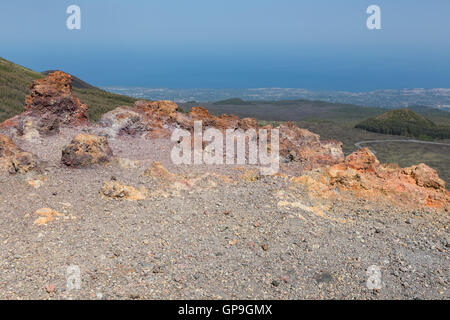 Vista aerea da pittoresche pendici del vulcano Etna in Sicilia Isola, Italia Foto Stock