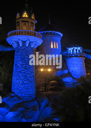 Orlando, Florida. Il 3 gennaio 2013. Il principe Eric della castello che ospita la Sirenetta Ride in Nuova Fantasyland, Magic Kingdom Foto Stock