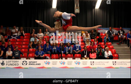 Il Galles Maisie Methuen in azione sul pavimento durante la ginnastica il giorno tre del 2016 Giochi scuola presso Luniversita di Loughborough. Stampa foto di associazione. Picture Data: Sabato 3 settembre, 2016. Foto Stock