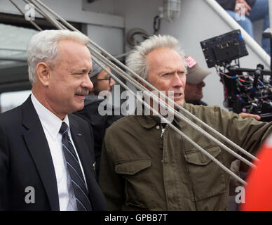 Sully è un imminente 2016 American Biographical film di fiction diretto e co-prodotto da Clint Eastwood e scritto da Todd Komarnicki, circa la US Airways Flight 1549 e Chesley 'Sully' Sullenberger. Questa fotografia è per il solo uso editoriale ed è il copyright del film company e/o il fotografo assegnato dal film o società di produzione e può essere riprodotto solo da pubblicazioni in congiunzione con la promozione del film di cui sopra. Un credito per il film company è richiesto. Il fotografo deve anche essere accreditato quando noto. Foto Stock