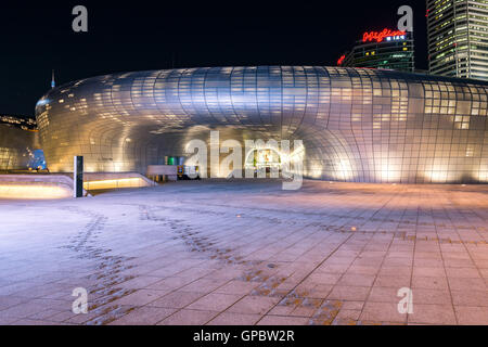 Progettazione di Dongdaemun Plaza,a Seul in Corea. Foto Stock