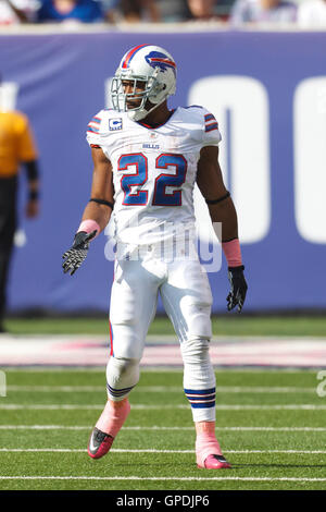 16 ottobre 2011; East Rutherford, New Jersey, Stati Uniti; il running back dei Buffalo Bills Fred Jackson (22) si allineò per una giocata contro i New York Giants durante il terzo quarto al MetLife Stadium. New York sconfisse Buffalo 27-24. Foto Stock