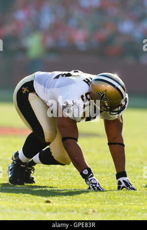 Jan 14, 2012; San Francisco, CA, Stati Uniti d'America; New Orleans Saints difensivo fine Will Smith (91) linee fino ad un gioco contro la San Francisco 49ers durante il secondo trimestre del 2011 nfc divisional playoff game al Candlestick Park. san francisco sconfitto nuovi o Foto Stock