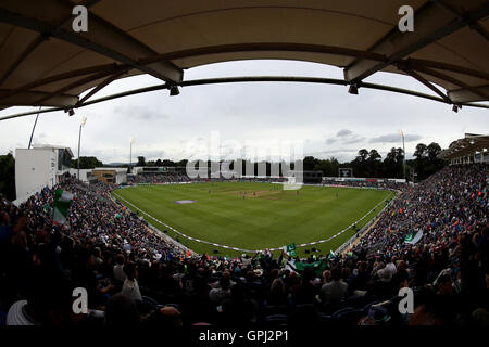 Vista generale del gioco durante il quinto Royal London internazionale di un giorno al SSE SWALEC Stadium di Cardiff. Foto Stock