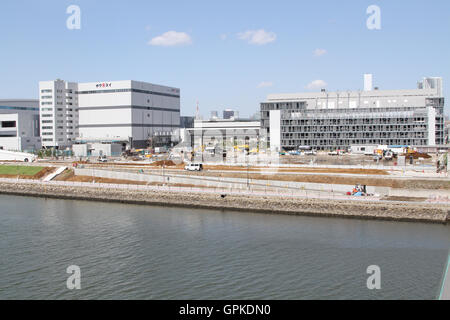 Prosegue la costruzione presso il sito di un nuovo Toyosu mercato del pesce a Tokyo in Giappone il 31 agosto 2016. © Hiroyuki Ozawa/AFLO/Alamy Live News Foto Stock