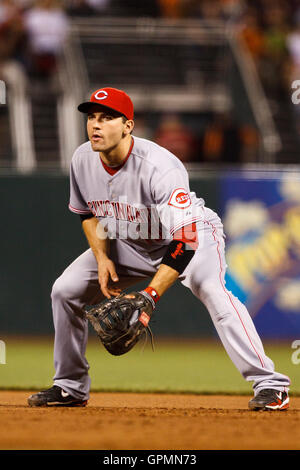 Agosto 23, 2010; San Francisco, CA, Stati Uniti d'America; Cincinnati Reds primo baseman Joey Votto (19) durante il settimo inning contro i San Francisco Giants di AT&T Park. San Francisco ha sconfitto Cincinnati 11-2. Foto Stock