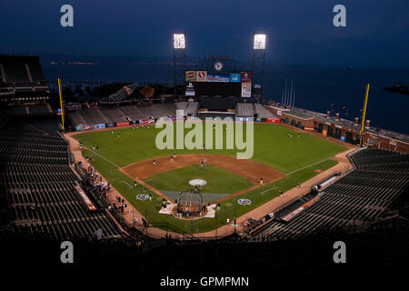 Ottobre 6, 2010; San Francisco, CA, Stati Uniti d'America; vista generale dell'at&t park durante i San Francisco Giants pratica il giorno prima del gioco uno dei nlds. Foto Stock