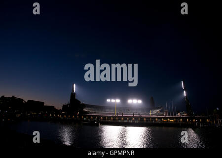 Ottobre 6, 2010; San Francisco, CA, Stati Uniti d'America; vista esterna di AT&T Park durante i San Francisco Giants pratica il giorno prima del gioco uno dei NLDS. Foto Stock