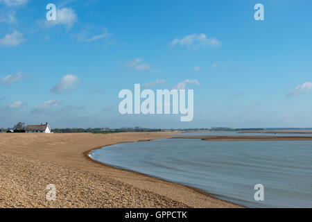 Hollesley Bay, strada di ciottoli, Suffolk, Inghilterra. Foto Stock