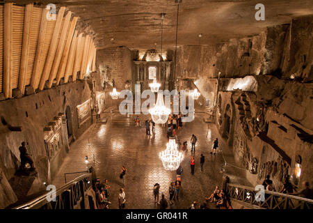 Cappella di Santa Kinga nella miniera di sale di Wieliczka, Polonia. Foto Stock