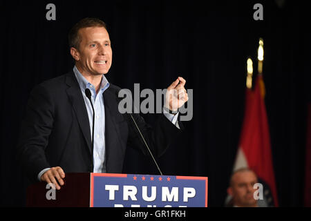 Chesterfield, MO, Stati Uniti d'America - 06 Settembre 2016: Eric Greitens, candidato repubblicano per il Missouri governatore parla a Mike Pence parla di rally in Chesterfield, Missouri. Credito: Gino's immagini Premium/Alamy Live News Foto Stock