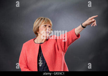 Joan Bakewell, DBE, il British autore e giornalista, presentatore della televisione e del partito laburista, il peer a Edinburgh International Book Festival. Edimburgo, Scozia. 21 Agosto 2016 Foto Stock