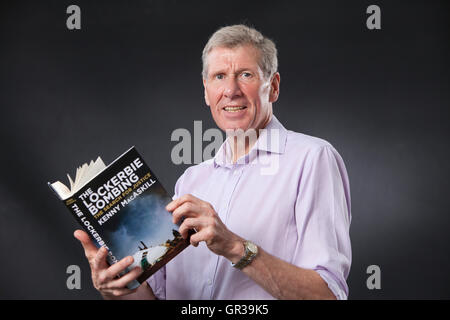 Kenny MacAskill, Scottish ex SNP di Gabinetto per la giustizia e l'autore, a Edinburgh International Book Festival. Edimburgo, Scozia. 21 Agosto 2016 Foto Stock