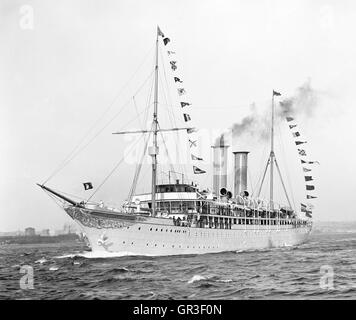 PRINZESSIN VICTORIA LUISE tedesco nave passeggeri della linea Hamburg-American circa 1905. Considerata la prima nave progettata per vacanze in crociera. Foto Stock