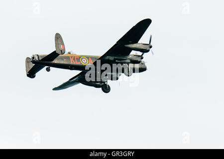 Solo uno dei due battenti Avro Lancaster Bombardieri, PA474 Foto Stock