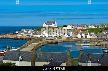 Villaggio di Pescatori Findochty a Moray Firth, Scotland, Regno Unito Foto Stock