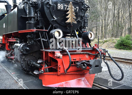 Locomotiva a vapore nel dicembre Foto Stock