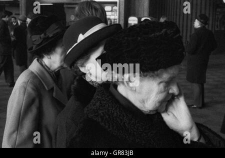 Stazione ferroviaria 1971 BW Foto Stock