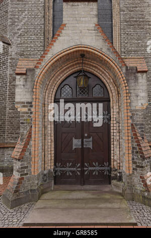 Chiesa di Lutero In Georgsmarienhuette, Chiesa Evangelica Luterana dal 1877, stile neogotico Chiesa In Bassa Sassonia, Germania Foto Stock