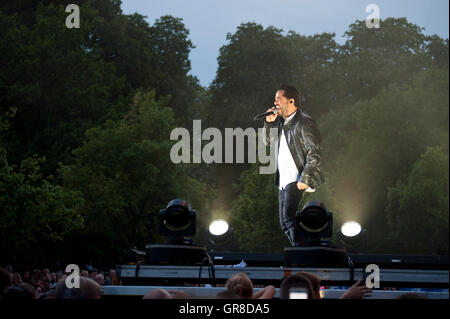 Kiel,germania,giugno 05,2015 Adel Tawil,cantante und frontman della musica tedesca progetto Quot Ich Ich Quot ,esegue sul Foto Stock