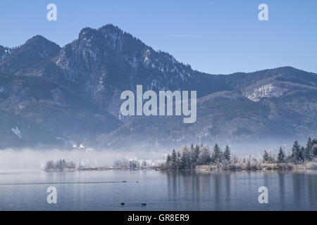 Il lago di Kochel in Inverno Foto Stock