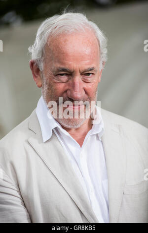 Attore inglese, musicista, scrittore e regista teatrale Simon Callow CBE. Foto Stock