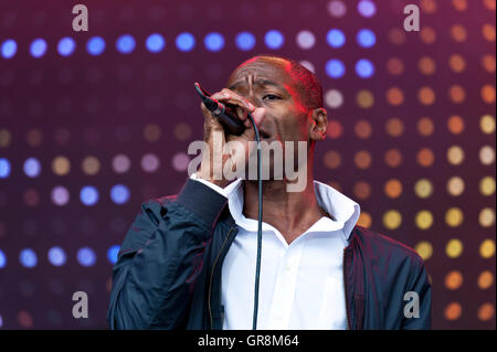 Mike e la meccanica diretta su Kiel Week 2014, Giugno 24, Andrew Roachford Vocals Foto Stock