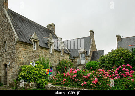 Edifici residenziali a Locronan, Finisterre, Brittany Foto Stock