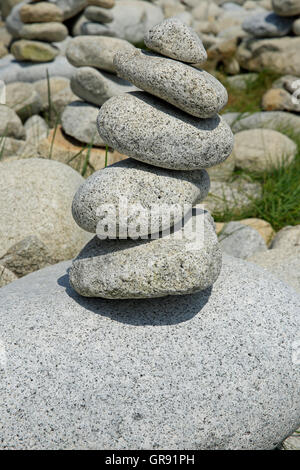 Cairn, Cairns, Cairn sulla costa, Brittany Foto Stock