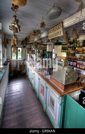 Storico negozio storicamente arredate Foto Stock